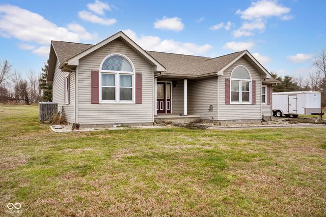 5250 N Camelot Way, North Vernon, IN 47265