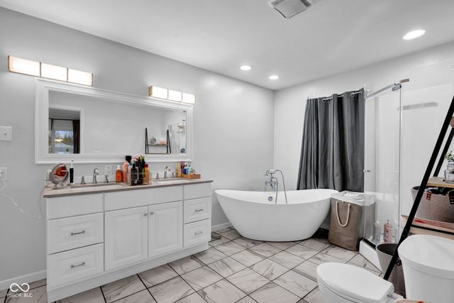 5250 N Camelot Way, North Vernon, IN 47265