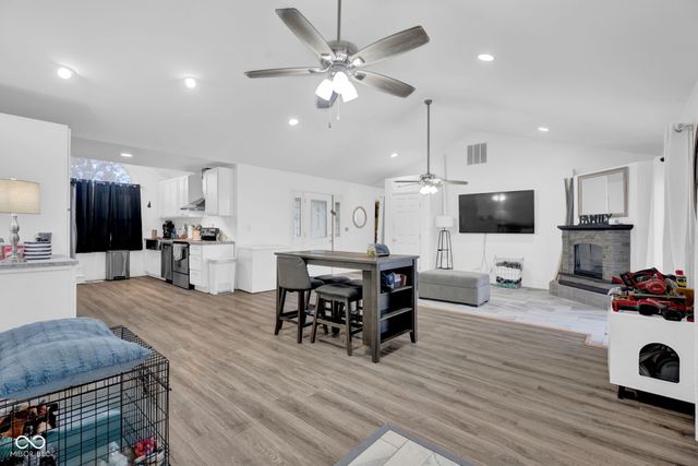 5250 N Camelot Way, North Vernon, IN 47265