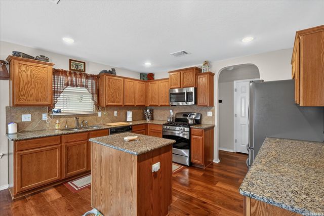 2968 Mistywood Ln, Schertz, TX 78108