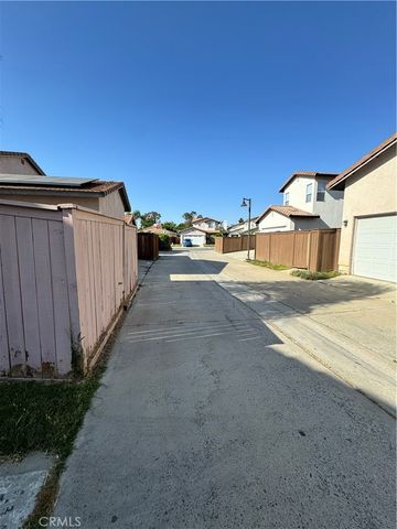 39536 Sarah Drive, Temecula, CA 92591