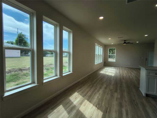 2112 N Trenton Avenue, Tulsa, OK 74106