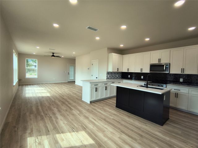 2112 N Trenton Avenue, Tulsa, OK 74106