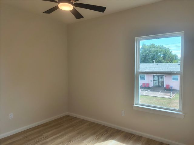 2112 N Trenton Avenue, Tulsa, OK 74106