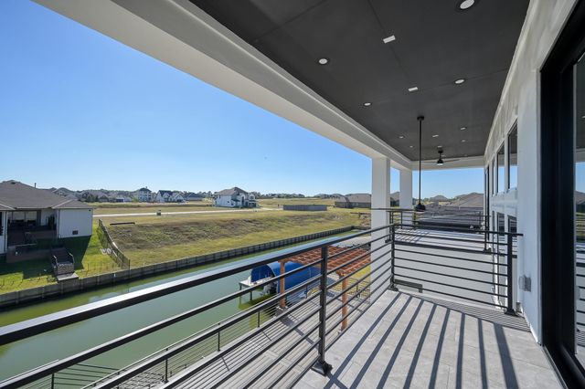 10729 S Lake Mist Lane, Willis, TX 77318