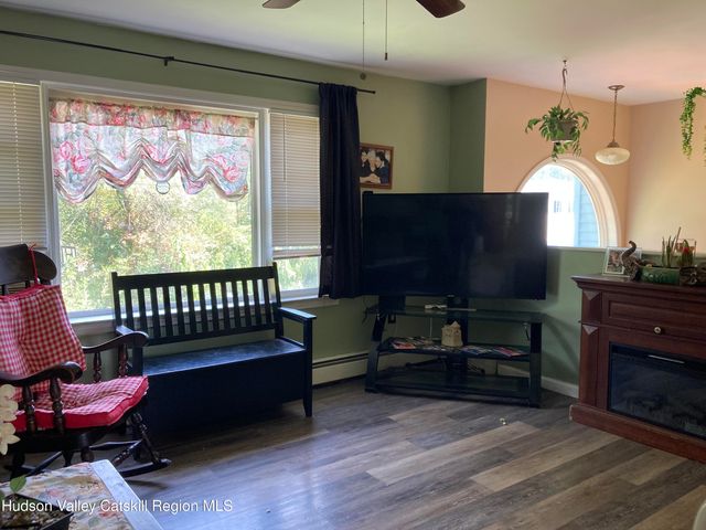 204 Heather Lane, Kingston, NY 12401