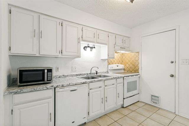 42 Lakewood Drive, Hickory Creek, TX 75065