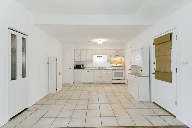 42 Lakewood Drive, Hickory Creek, TX 75065
