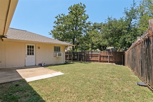 42 Lakewood Drive, Hickory Creek, TX 75065