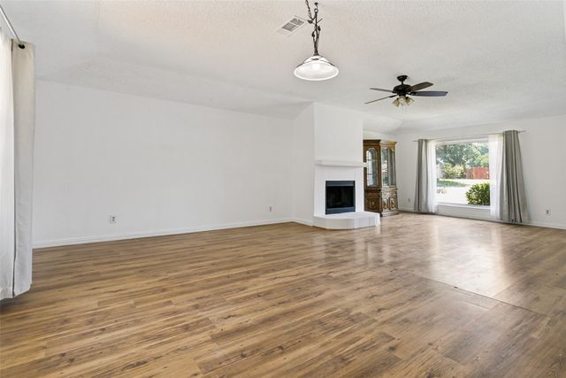 42 Lakewood Drive, Hickory Creek, TX 75065