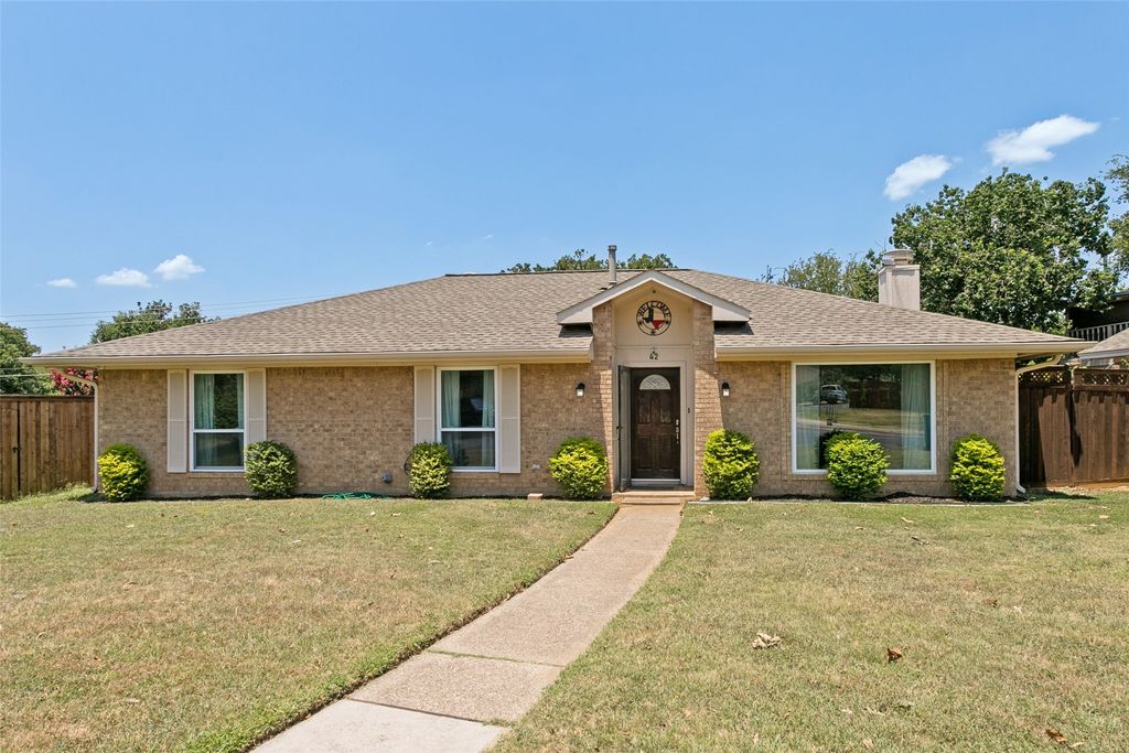 42 Lakewood Drive, Hickory Creek, TX 75065