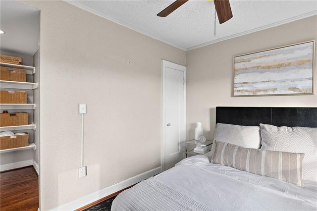 323 Emanuel Cleaver II Boulevard 8C, Kansas City, MO 64112