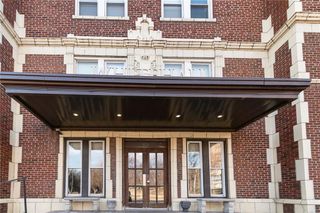 323 Emanuel Cleaver II Boulevard 8C, Kansas City, MO 64112