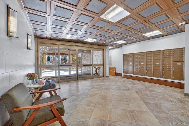 145 Valentine Lane 8E, Yonkers, NY 10705