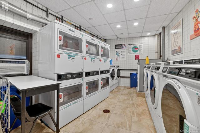 145 Valentine Lane 8E, Yonkers, NY 10705