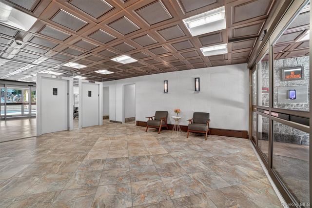 145 Valentine Lane 8E, Yonkers, NY 10705