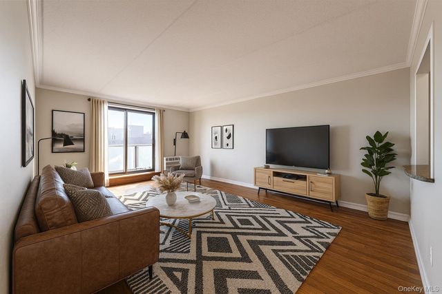 145 Valentine Lane 8E, Yonkers, NY 10705