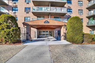 145 Valentine Lane 8E, Yonkers, NY 10705