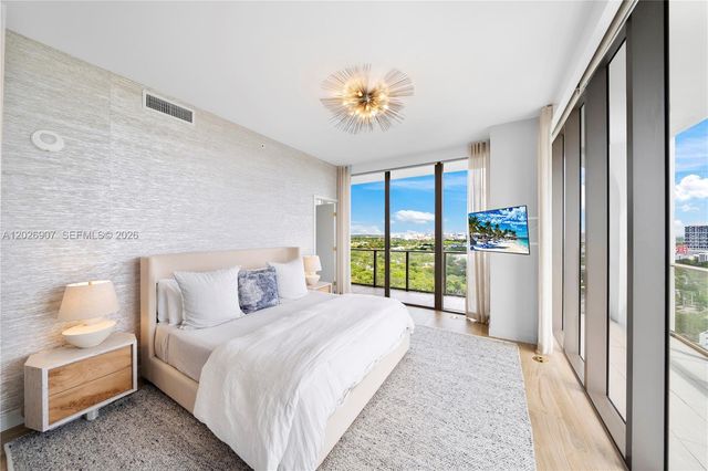 2678 Tigertail Avenue 1702, Miami, FL 33133
