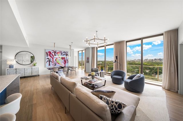 2678 Tigertail Avenue 1702, Miami, FL 33133