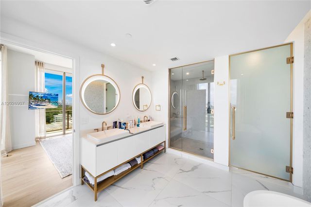 2678 Tigertail Avenue 1702, Miami, FL 33133