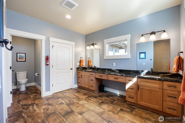 4065 NE Edwards Drive, Moses Lake, WA 98837