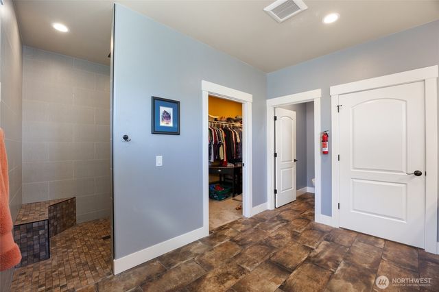 4065 NE Edwards Drive, Moses Lake, WA 98837