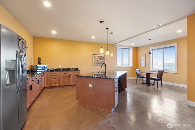 4065 NE Edwards Drive, Moses Lake, WA 98837