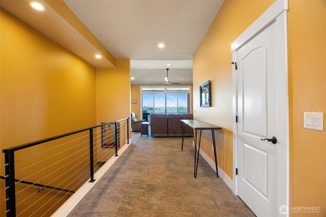 4065 NE Edwards Drive, Moses Lake, WA 98837