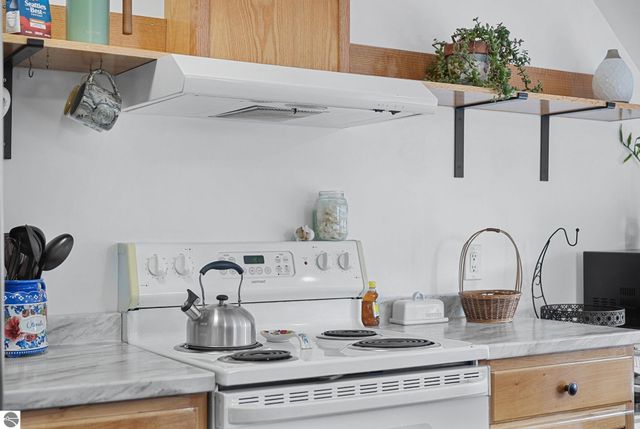 415 Sunnyside Drive, Cadillac, MI 49601