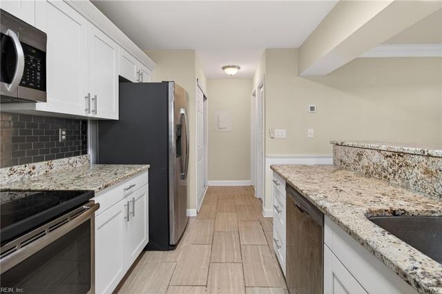 530 N Birdneck Rd Apt 101, Virginia Beach, VA 23451