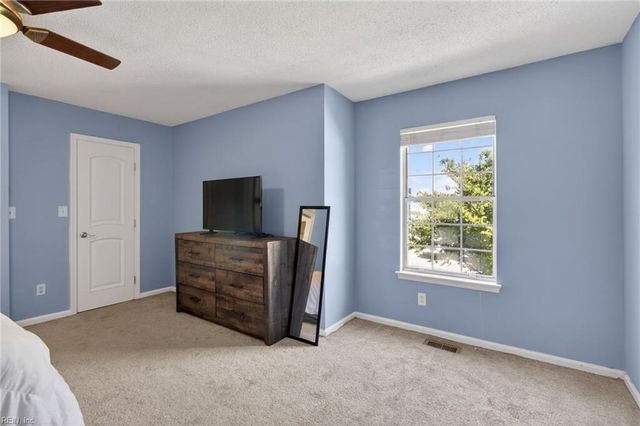 530 N Birdneck Rd Apt 101, Virginia Beach, VA 23451