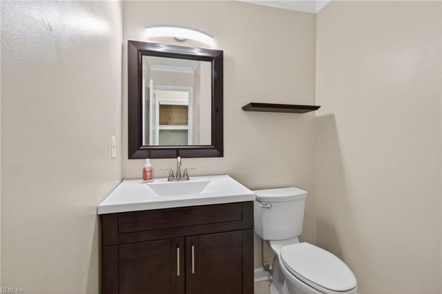 530 N Birdneck Rd Apt 101, Virginia Beach, VA 23451