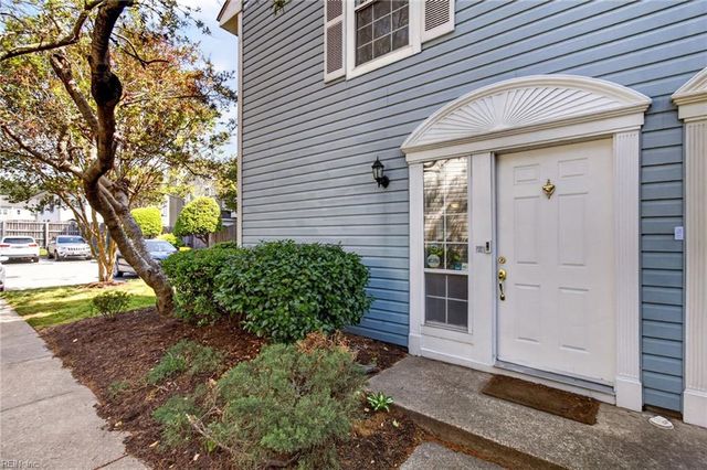 530 N Birdneck Rd Apt 101, Virginia Beach, VA 23451