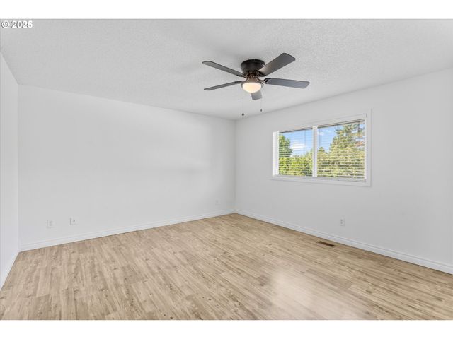 3079 Sw 22nd, Gresham, OR 97080