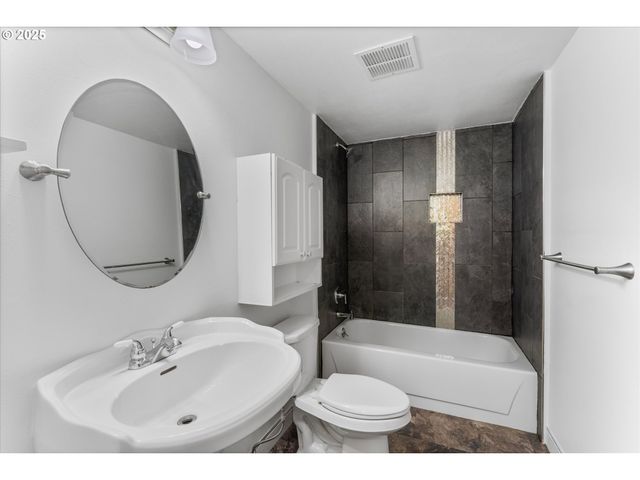 3079 Sw 22nd, Gresham, OR 97080