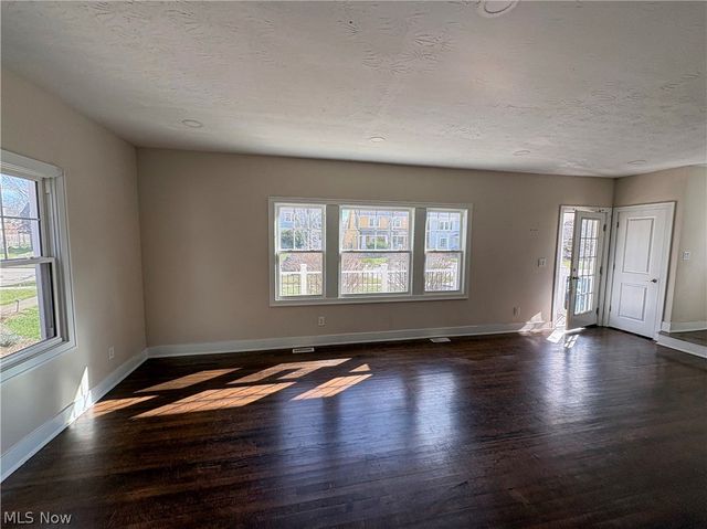3565 Silsby Road, University Heights, OH 44118