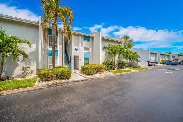 260 MEDALLION BOULEVARD F, Madeira Beach, FL 33708