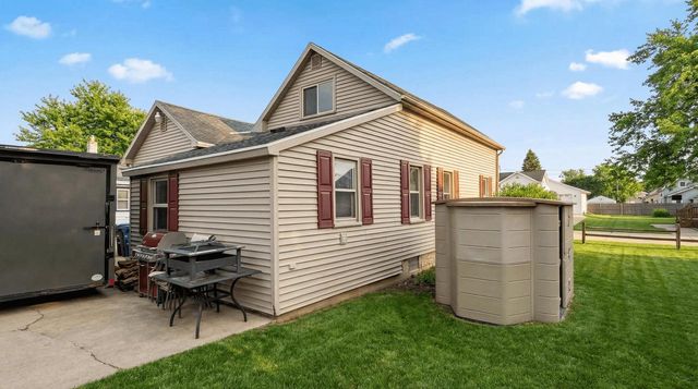 636 W 7TH AVENUE, Oshkosh, WI 54902