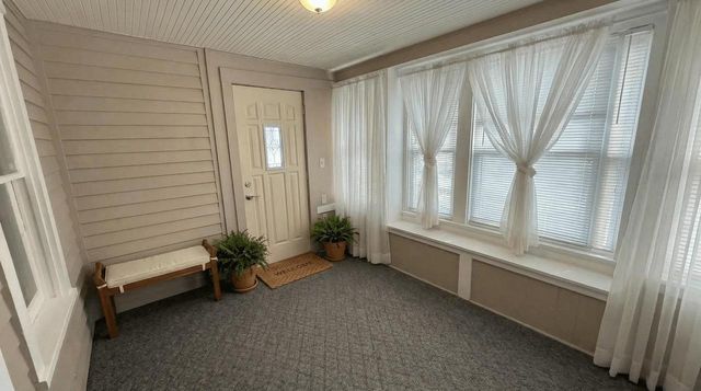 636 W 7TH AVENUE, Oshkosh, WI 54902