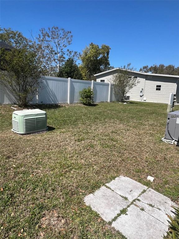 Image 6 of property listing at 29250 US HIGHWAY 19 N 406, Clearwater, FL 33761