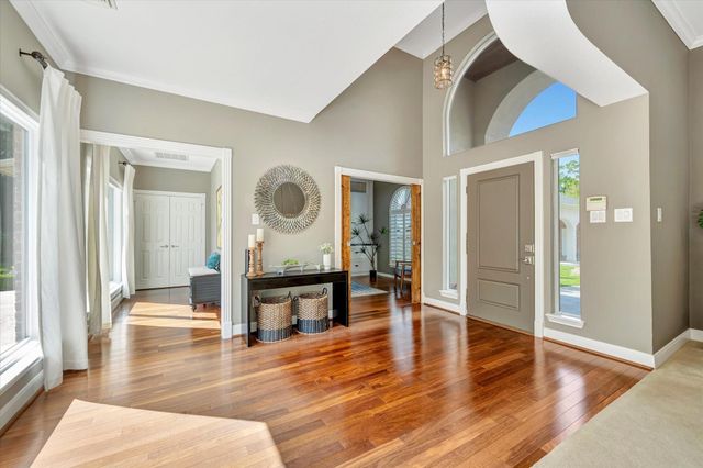 15510 Greens Cove Way, Houston, TX 77059