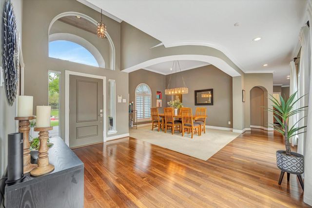 15510 Greens Cove Way, Houston, TX 77059