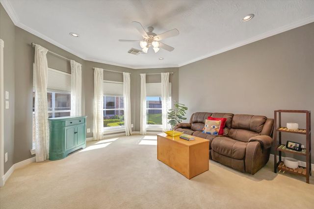 15510 Greens Cove Way, Houston, TX 77059