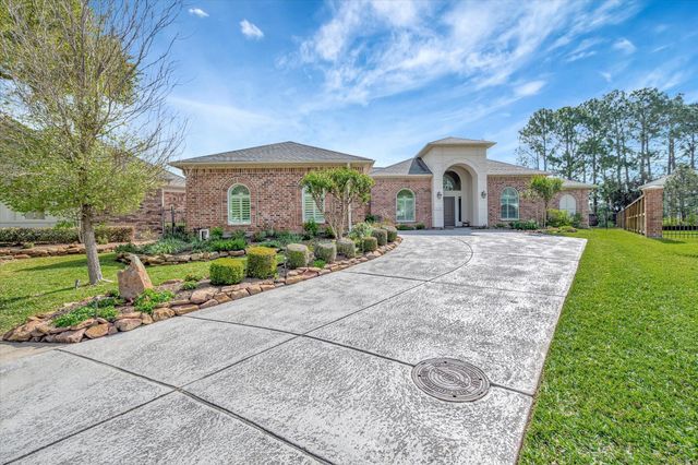 15510 Greens Cove Way, Houston, TX 77059