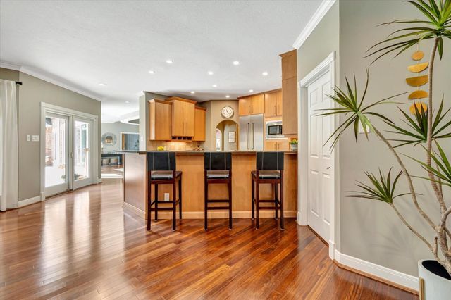 15510 Greens Cove Way, Houston, TX 77059