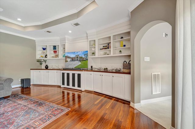 15510 Greens Cove Way, Houston, TX 77059