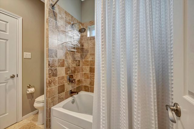 15510 Greens Cove Way, Houston, TX 77059