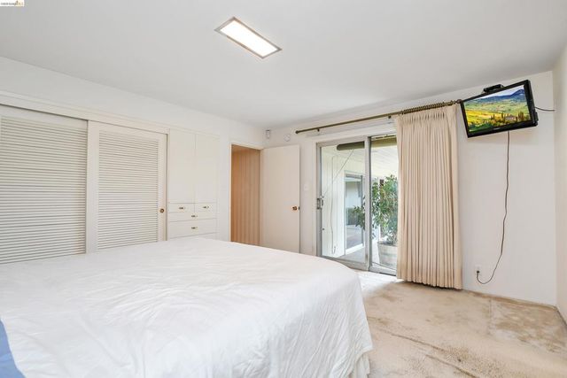 227 Pueblo Dr, Pittsburg, CA 94565