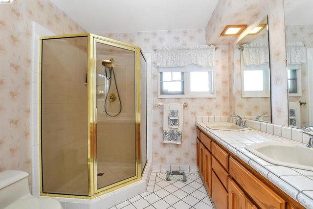 227 Pueblo Dr, Pittsburg, CA 94565